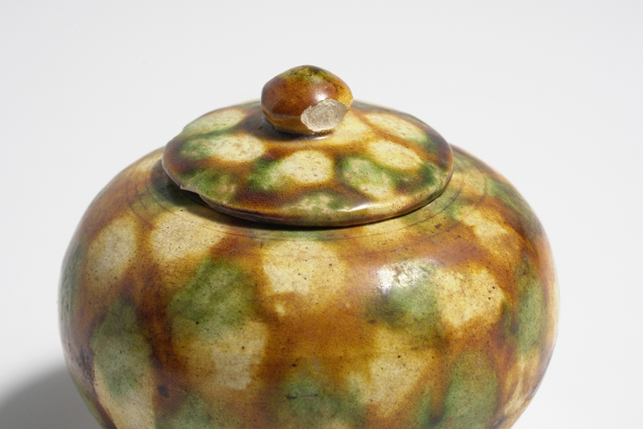 古玩陶瓷唐三彩蓋罐真品鑒賞圖