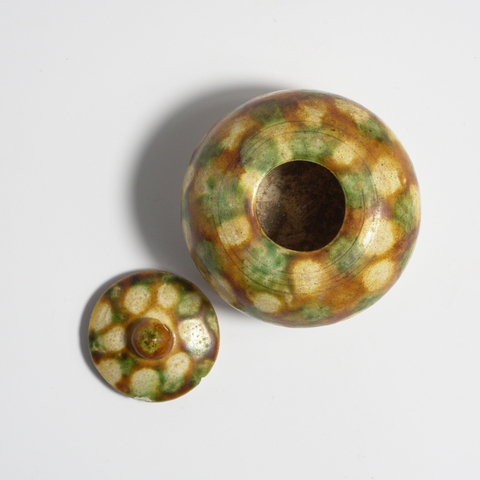 古玩陶瓷唐三彩蓋罐真品鑒賞圖