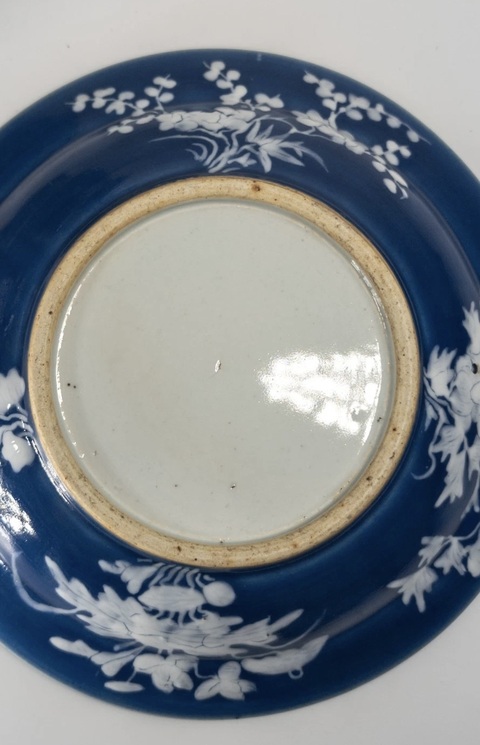 古玩陶瓷祭藍釉堆白花盆真品鑒賞圖