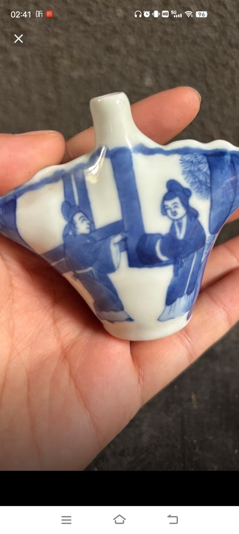 古玩陶瓷青花人物鼻煙壺真品鑒賞圖