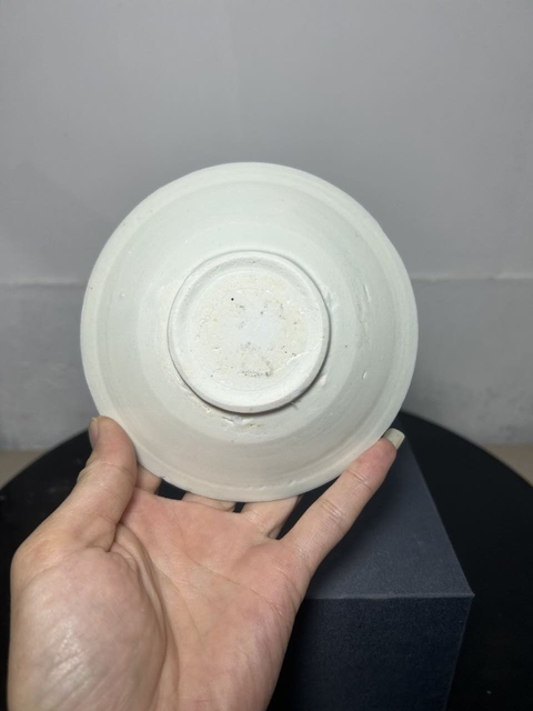 古玩陶瓷定窯白瓷葵口洗真品鑒賞圖