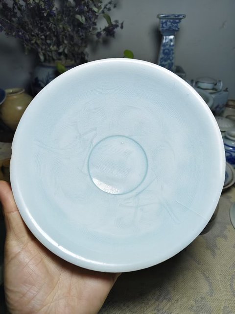 古玩陶瓷湖田窯青白釉雙魚碗真品鑒賞圖