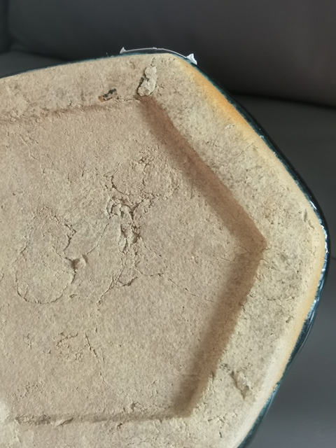 古玩陶瓷綠釉花卉紋罐真品鑒賞圖