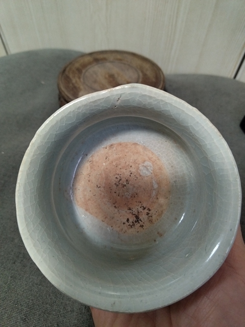 古玩陶瓷三足香爐真品鑒賞圖