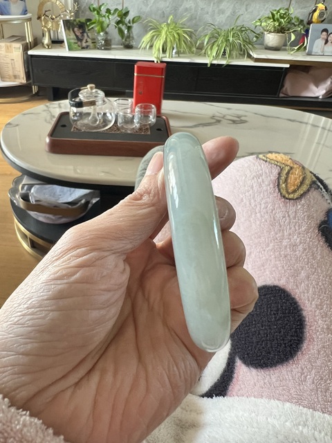 古玩玉器翡翠手鐲真品鑒賞圖