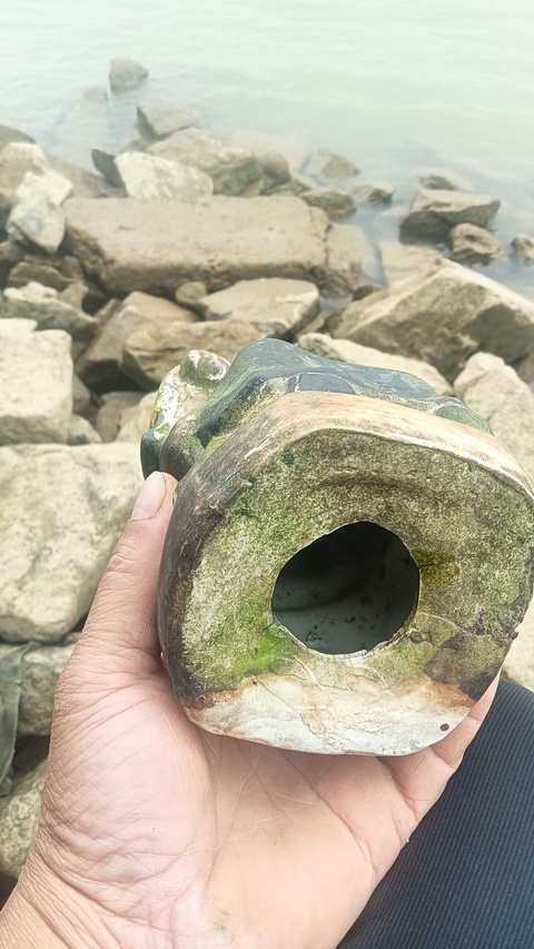 古玩陶瓷人物塑像真品鑒賞圖