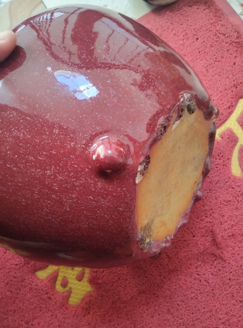 古玩陶瓷紅釉三足爐真品鑒賞圖