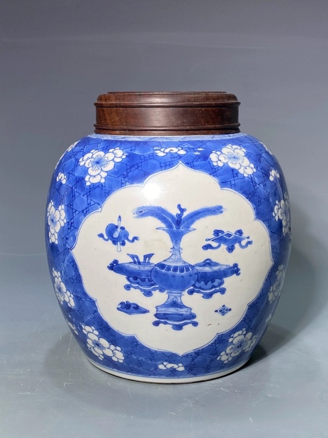 古玩陶瓷青花冰梅罐真品鑒賞圖