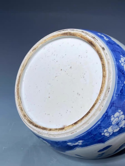 古玩陶瓷青花冰梅罐真品鑒賞圖