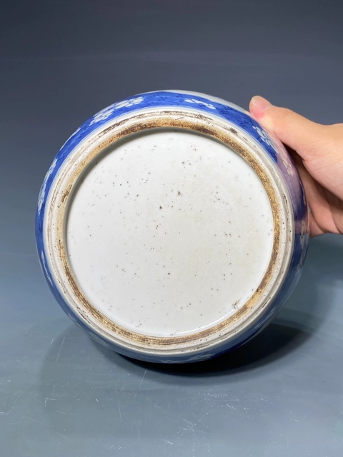 古玩陶瓷青花冰梅罐真品鑒賞圖