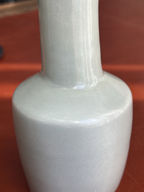 古玩陶瓷南宋龍泉窯紙槌瓶真品鑒賞圖