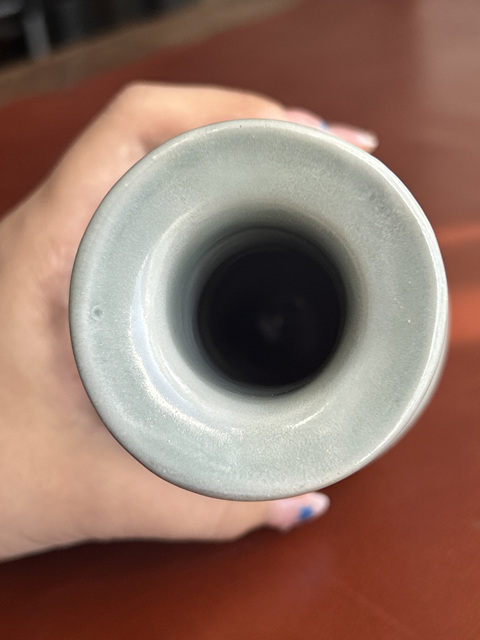 古玩陶瓷南宋龍泉窯紙槌瓶真品鑒賞圖