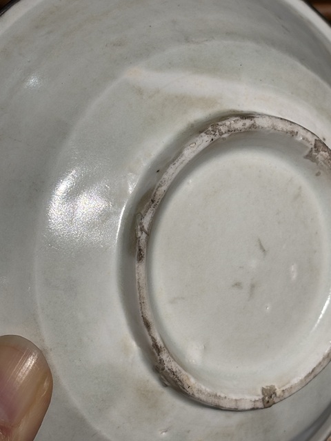 古玩陶瓷白釉五花口盤真品鑒賞圖