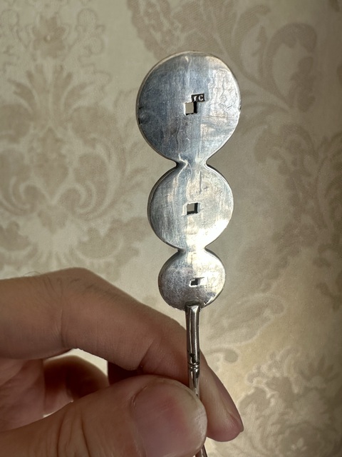 古玩雜項銀質吉祥紋餐具套裝真品鑒賞圖