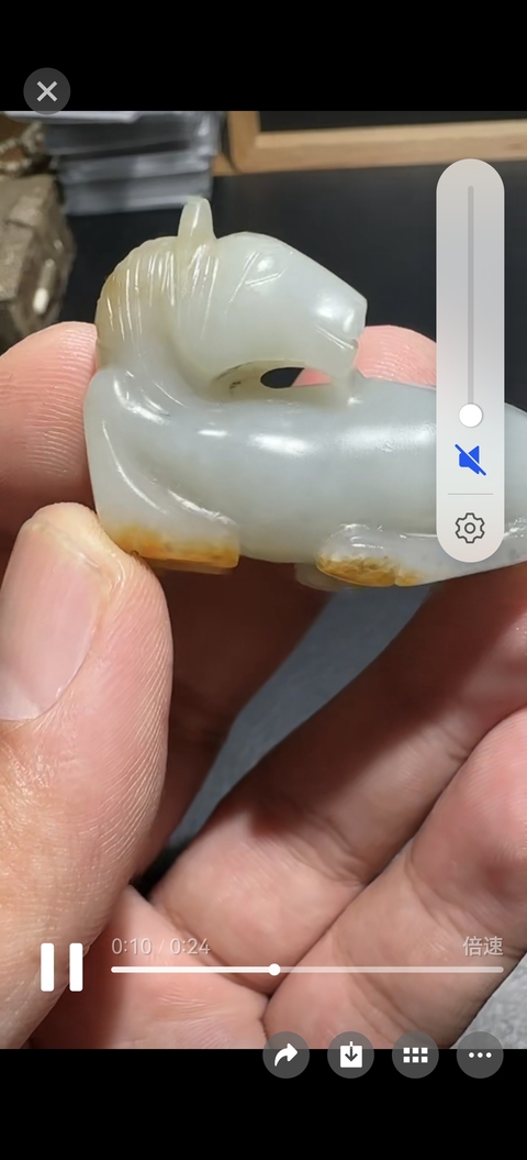 古玩玉器和田玉雕“臥馬”擺件真品鑒賞圖