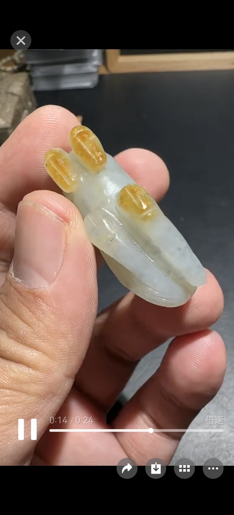 古玩玉器和田玉雕“臥馬”擺件真品鑒賞圖