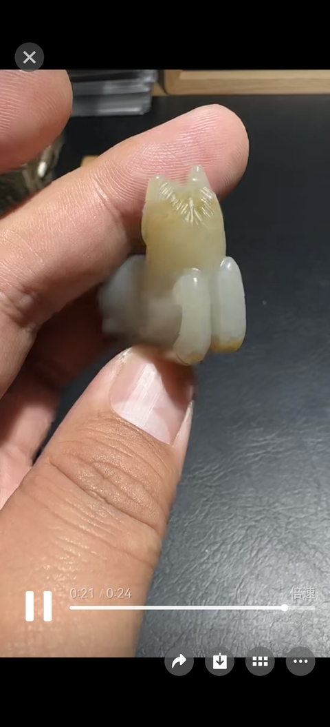 古玩玉器和田玉雕“臥馬”擺件真品鑒賞圖