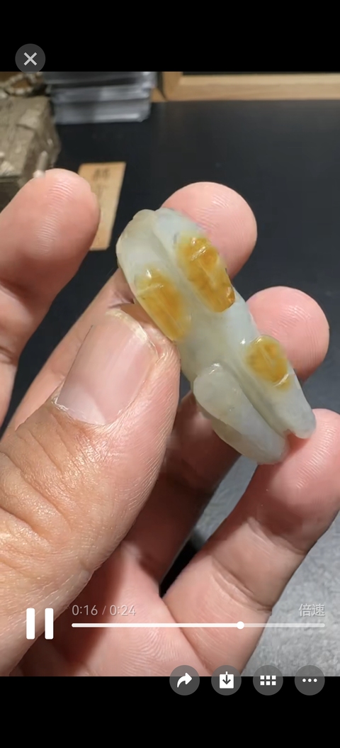 古玩玉器和田玉雕“臥馬”擺件真品鑒賞圖