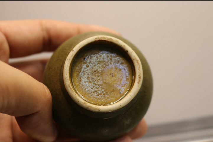 古玩陶瓷茶葉末釉長頸撇口瓶真品鑒賞圖