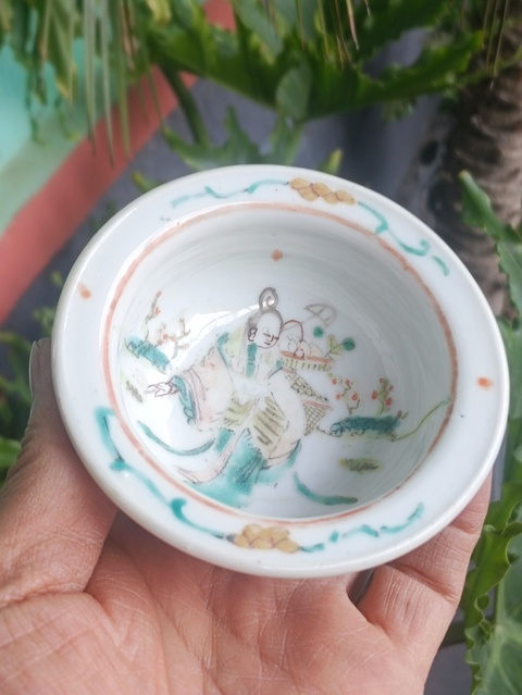 古玩陶瓷清晚期 粉彩麻姑獻(xiàn)壽紋內(nèi)碗真品鑒賞圖