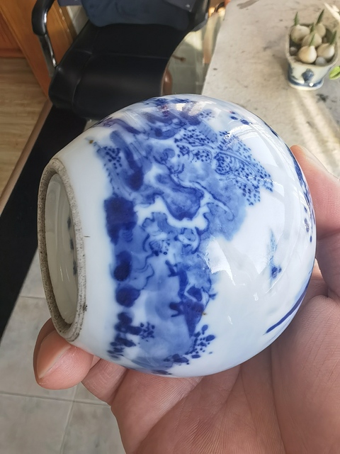 古玩陶瓷清光緒至民國青花山水紋小瓶真品鑒賞圖