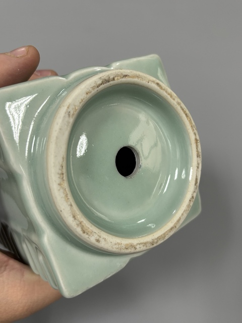 古玩陶瓷青釉琮式瓶真品鑒賞圖