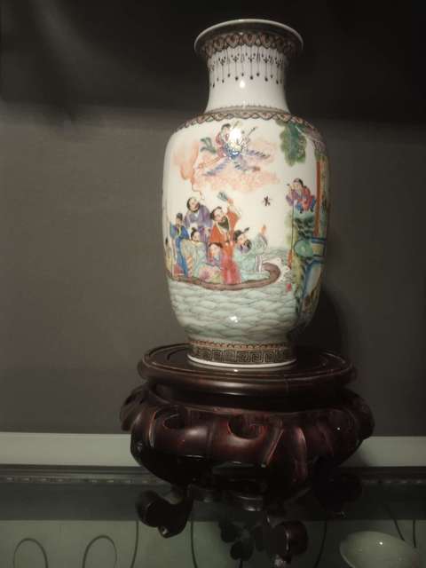 古玩陶瓷粉彩人物故事圖燈籠瓶拍賣，當前價格15000元