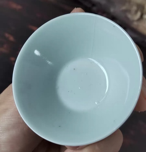 古玩陶瓷豆青釉斗笠杯真品鑒賞圖