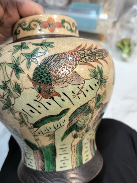 古玩陶瓷哥釉地鐵銹釉五彩花鳥(niǎo)紋將軍罐真品鑒賞圖