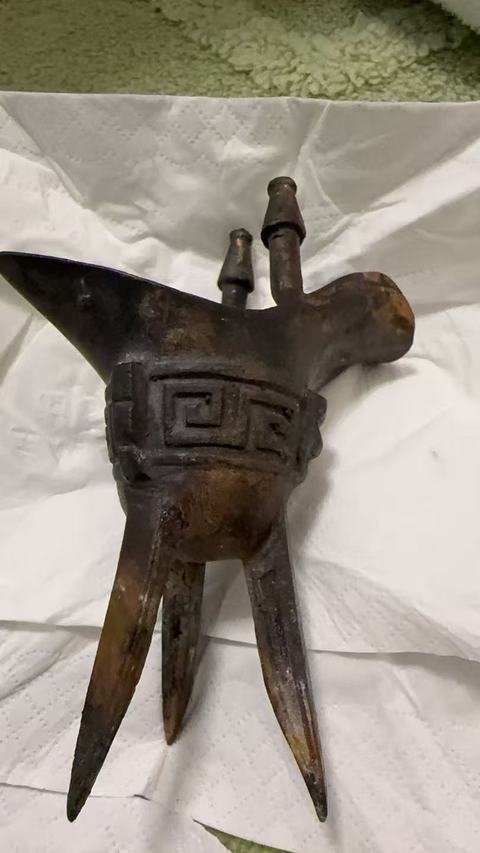 古玩銅器銅鎏金爵杯真品鑒賞圖