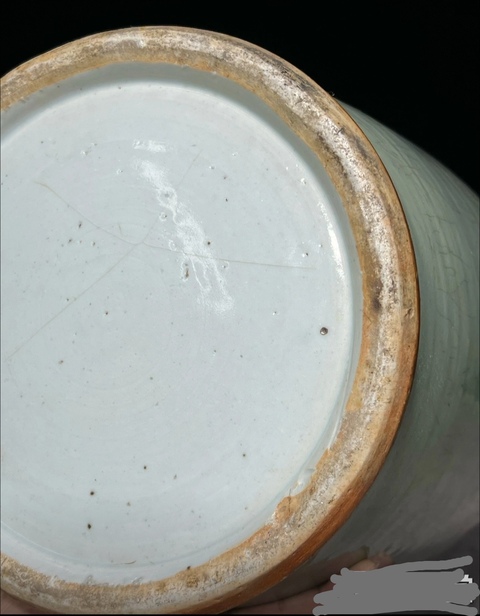 古玩陶瓷豆青釉青花瓶真品鑒賞圖