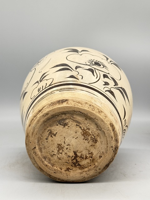 古玩陶瓷磁州窯黑彩花卉紋罐真品鑒賞圖