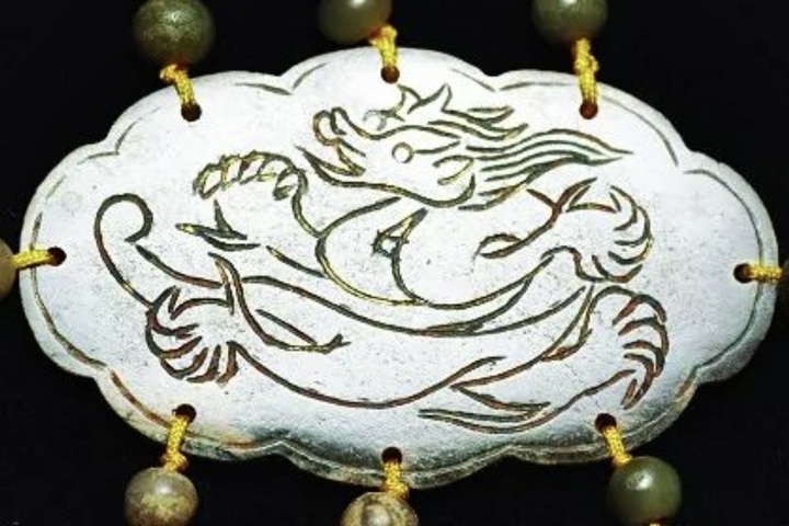 古玩玉器和田玉雕“龍紋珩”（描金）拍賣，當前價格35000元