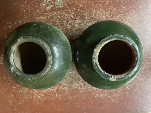 古玩陶瓷漢代·綠釉元寶罐一對(duì)拍賣(mài)，當(dāng)前價(jià)格0元