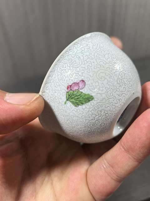 古玩陶瓷清乾隆 粉彩花卉紋杯真品鑒賞圖