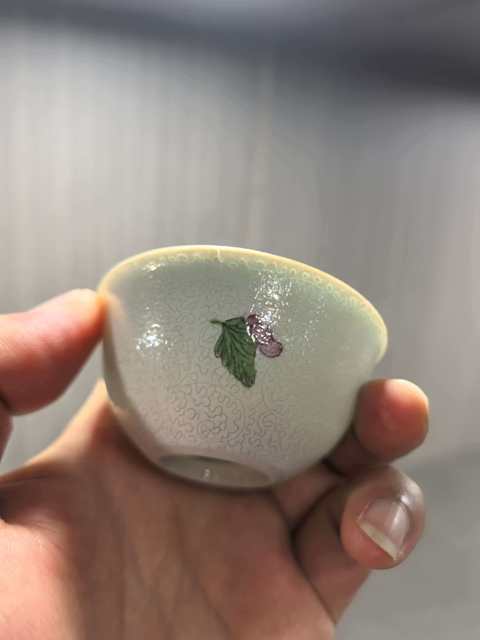 古玩陶瓷清乾隆 粉彩花卉紋杯真品鑒賞圖