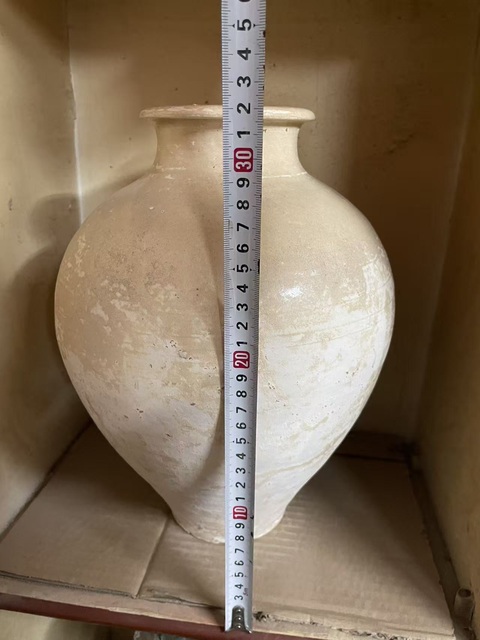 古玩陶瓷唐·白釉罐拍賣，當前價格3500元
