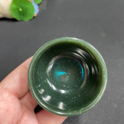 古玩玉器和田玉杯子真品鑒賞圖