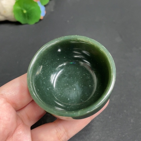 古玩玉器和田玉杯子真品鑒賞圖