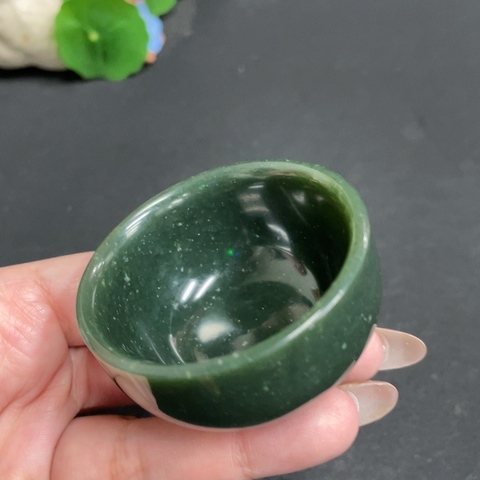 古玩玉器和田玉杯子真品鑒賞圖