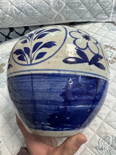 古玩陶瓷清晚期 青花花卉紋西瓜罐真品鑒賞圖