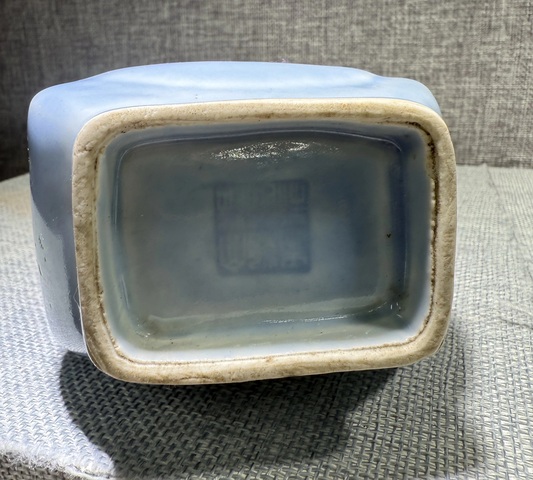 古玩陶瓷天藍(lán)釉貫耳瓶真品鑒賞圖