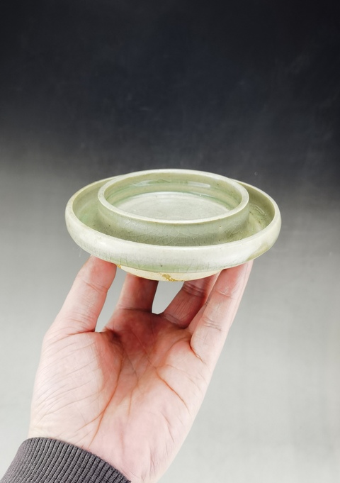 古玩陶瓷龍泉青瓷托盤真品鑒賞圖