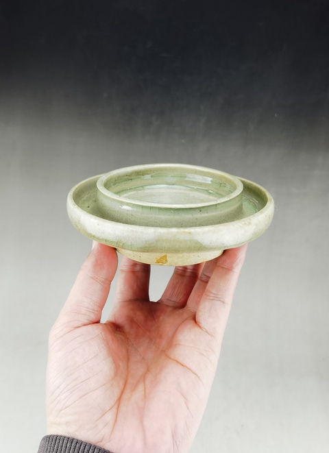 古玩陶瓷龍泉青瓷托盤真品鑒賞圖