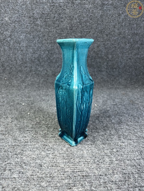 古玩陶瓷清末民初·孔雀藍釉模印花卉紋雙聯瓶拍賣，當前價格4688元