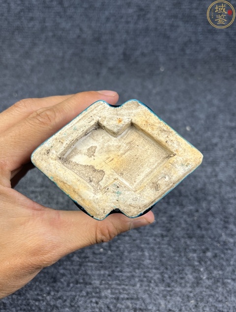 古玩陶瓷清末民初·孔雀藍釉模印花卉紋雙聯瓶拍賣，當前價格4688元