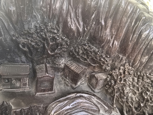 古玩雜項(xiàng)紫檀木雕山子真品鑒賞圖