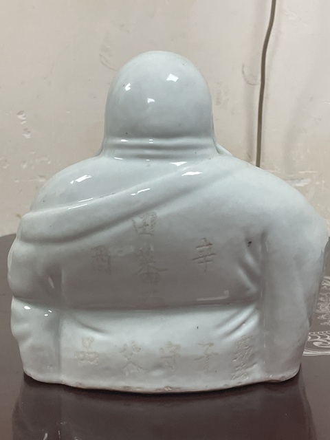 古玩陶瓷民國白釉彌勒造像真品鑒賞圖