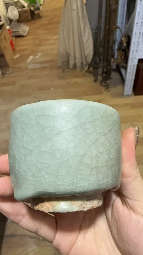 古玩陶瓷龍泉窯青釉三足筒式香爐拍賣，當前價格1000元