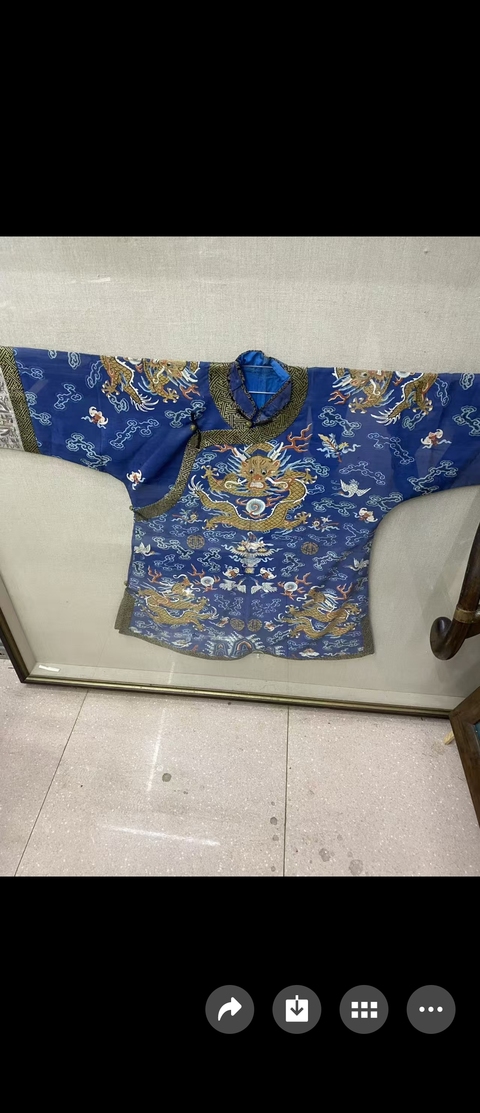 古玩雜項緙絲龍褂真品鑒賞圖